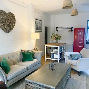 The Coach House - Holiday home
