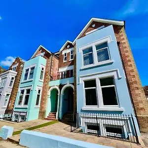 Sea Breeze - Coast Apartment